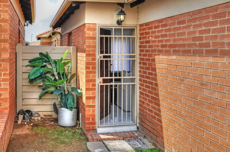 3 Bedroom Property for Sale in Thatch Hill Estate Gauteng