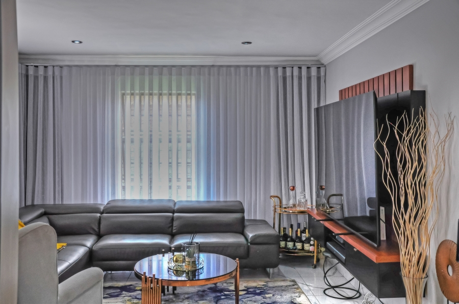 3 Bedroom Property for Sale in Thatch Hill Estate Gauteng