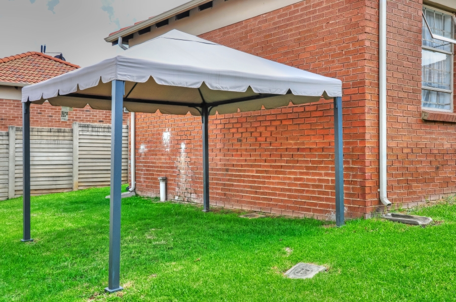 3 Bedroom Property for Sale in Thatch Hill Estate Gauteng