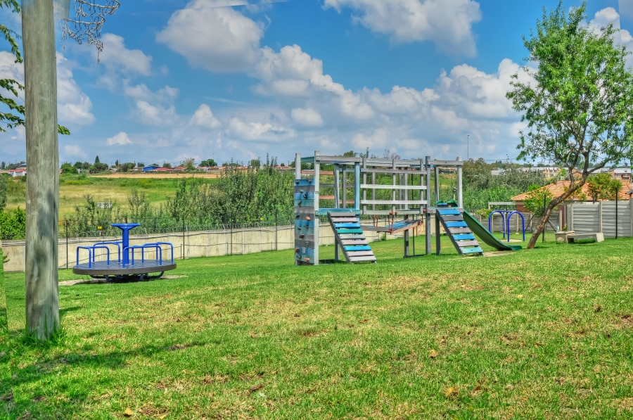 3 Bedroom Property for Sale in Thatch Hill Estate Gauteng