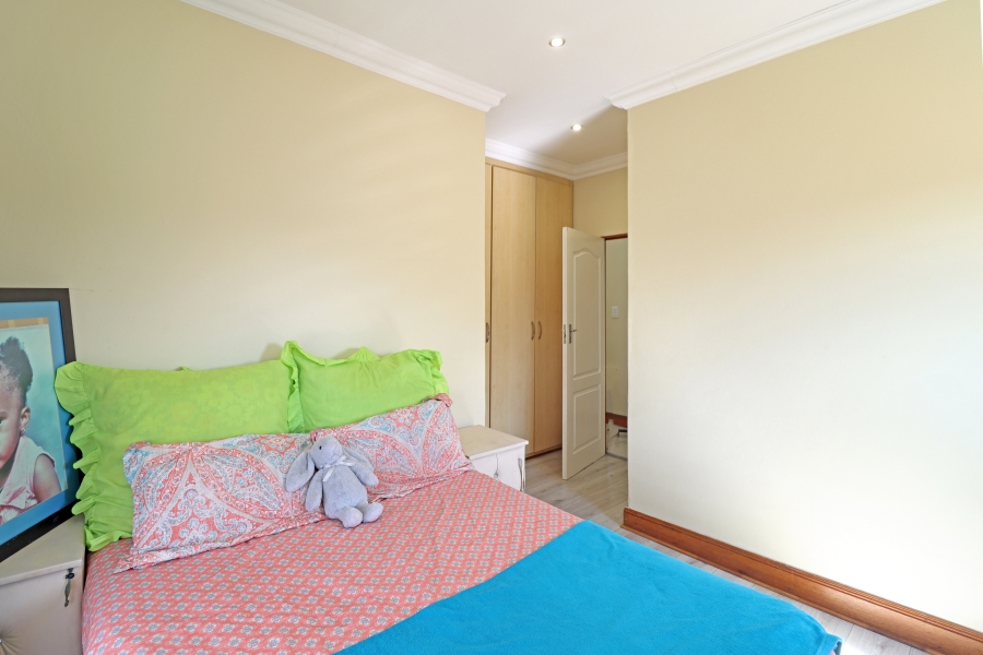 3 Bedroom Property for Sale in Noordwyk Gauteng