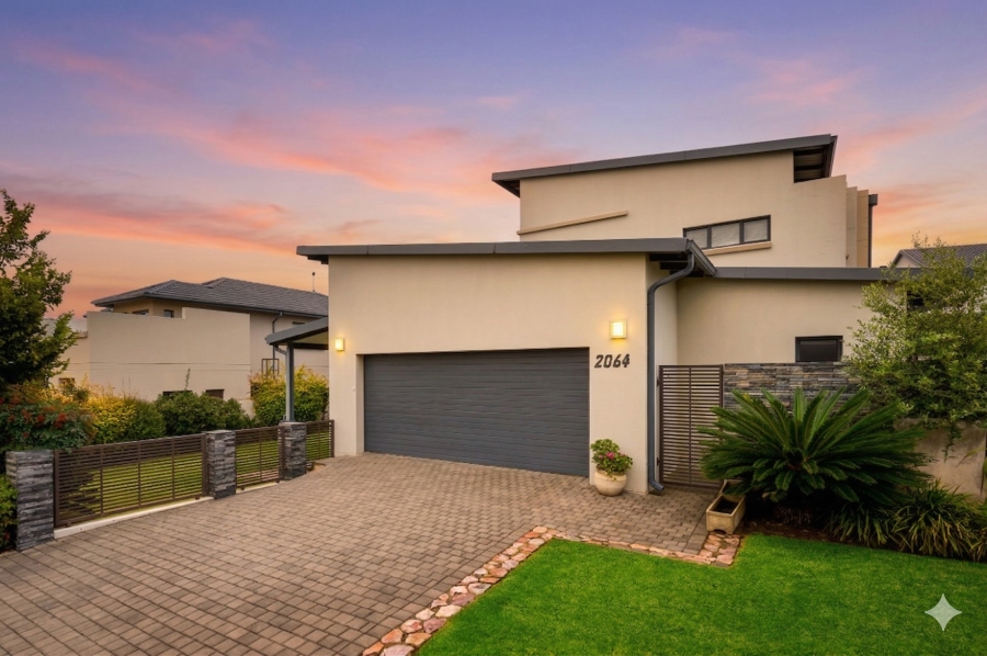 4 Bedroom Property for Sale in Waterfall Country Village Gauteng