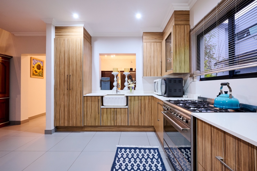 4 Bedroom Property for Sale in Waterfall Country Village Gauteng