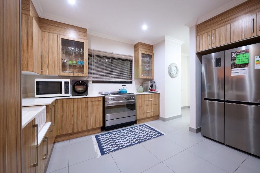 4 Bedroom Property for Sale in Waterfall Country Village Gauteng