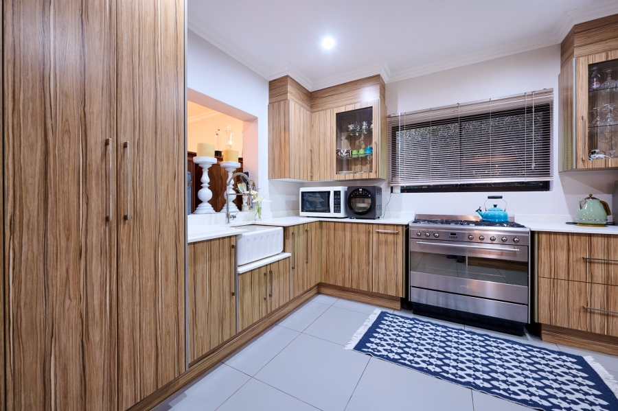 4 Bedroom Property for Sale in Waterfall Country Village Gauteng