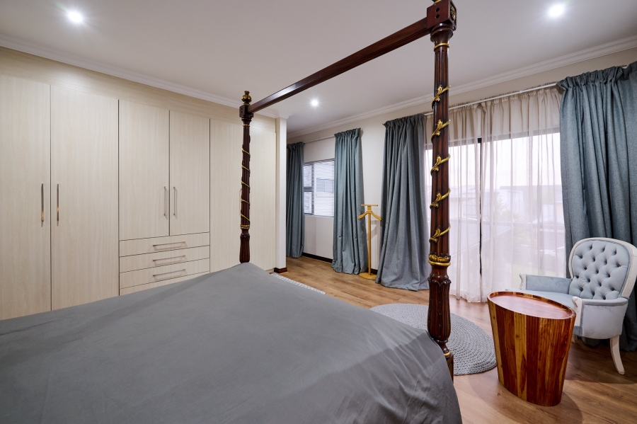 4 Bedroom Property for Sale in Waterfall Country Village Gauteng