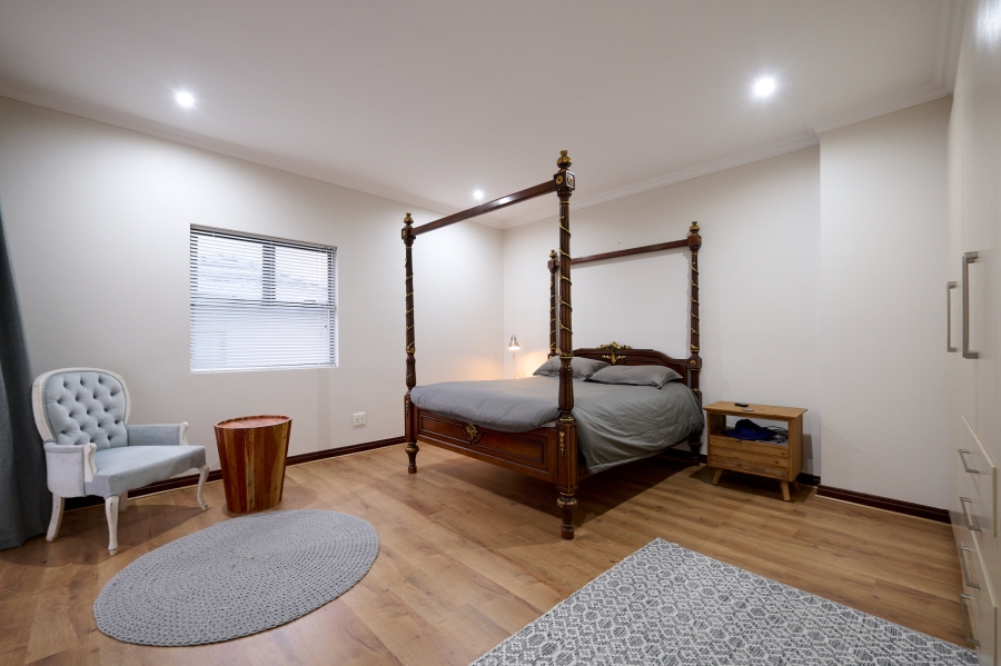 4 Bedroom Property for Sale in Waterfall Country Village Gauteng