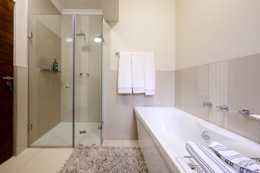 4 Bedroom Property for Sale in Waterfall Country Village Gauteng