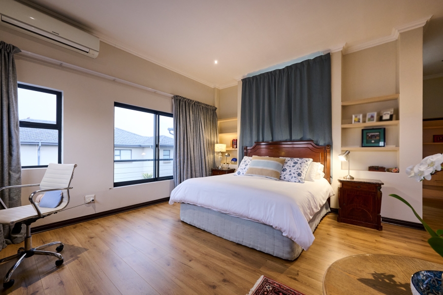 4 Bedroom Property for Sale in Waterfall Country Village Gauteng