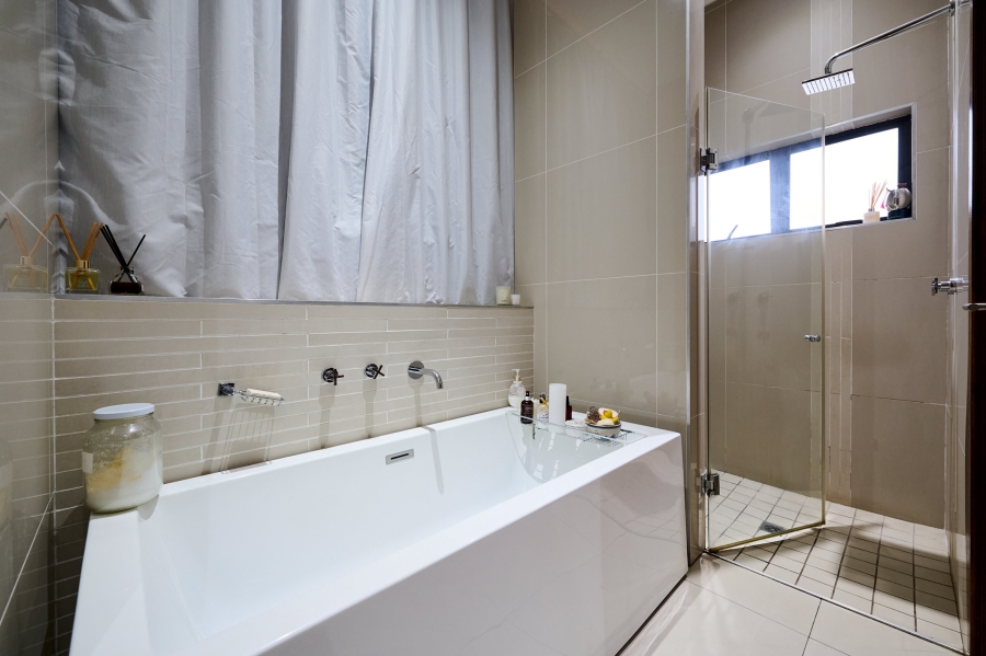 4 Bedroom Property for Sale in Waterfall Country Village Gauteng