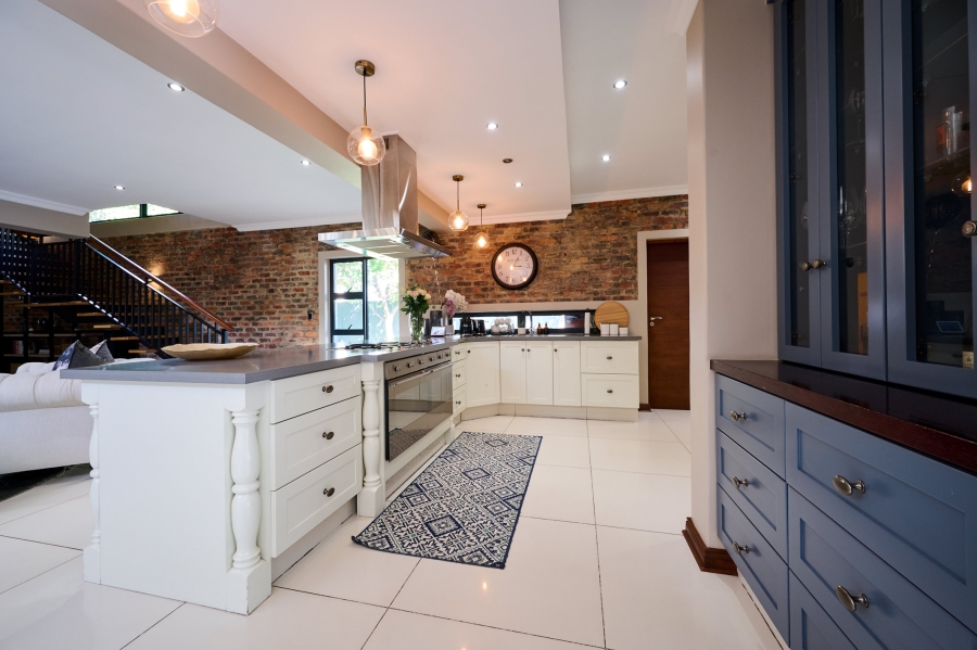 4 Bedroom Property for Sale in Waterfall Country Estate Gauteng