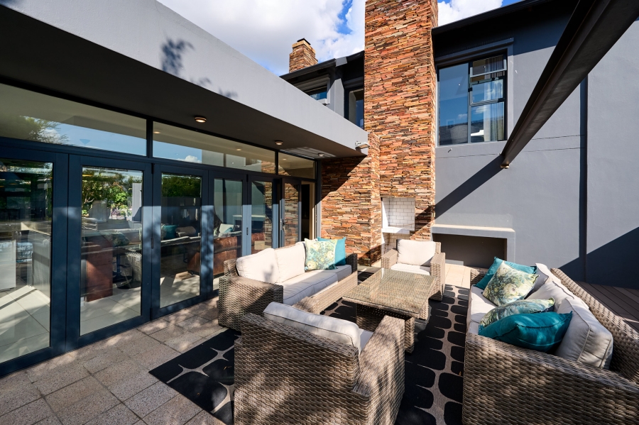 4 Bedroom Property for Sale in Waterfall Country Estate Gauteng