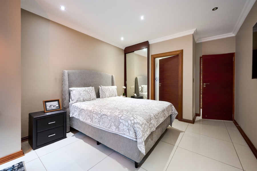 4 Bedroom Property for Sale in Waterfall Country Estate Gauteng