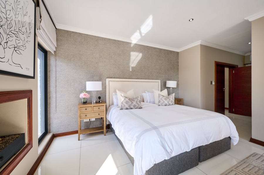 4 Bedroom Property for Sale in Waterfall Country Estate Gauteng