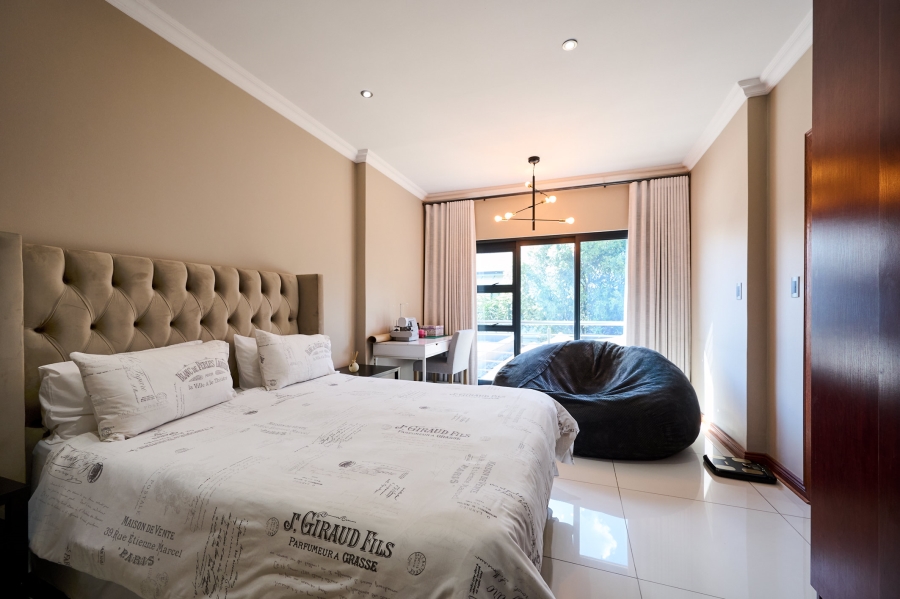 4 Bedroom Property for Sale in Waterfall Country Estate Gauteng