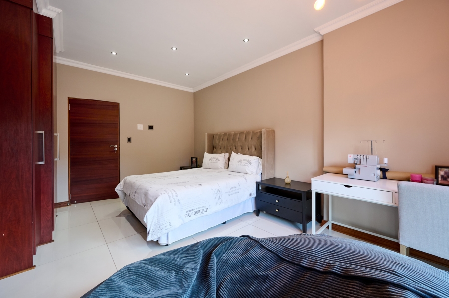 4 Bedroom Property for Sale in Waterfall Country Estate Gauteng