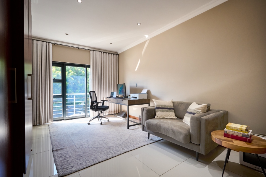 4 Bedroom Property for Sale in Waterfall Country Estate Gauteng