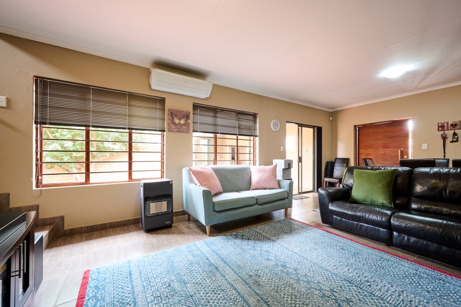 4 Bedroom Property for Sale in Noordwyk Gauteng