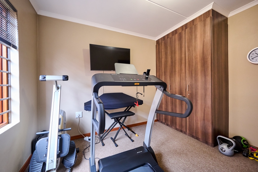 4 Bedroom Property for Sale in Noordwyk Gauteng