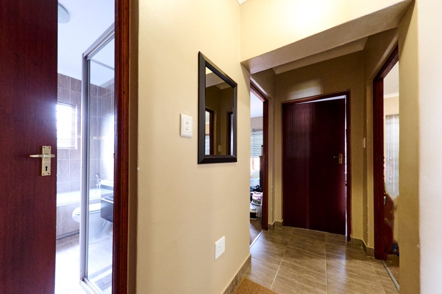 4 Bedroom Property for Sale in Noordwyk Gauteng