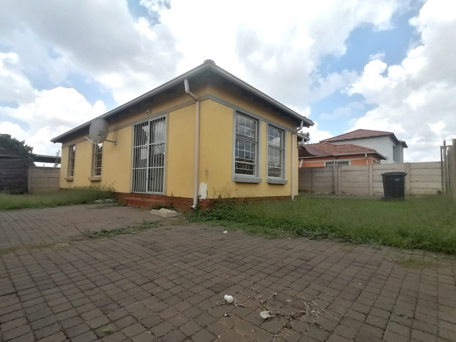 To Let 3 Bedroom Property for Rent in Pretoria West Gauteng