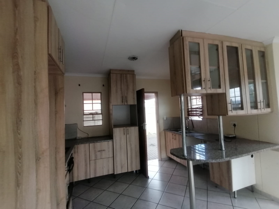 To Let 3 Bedroom Property for Rent in Pretoria West Gauteng