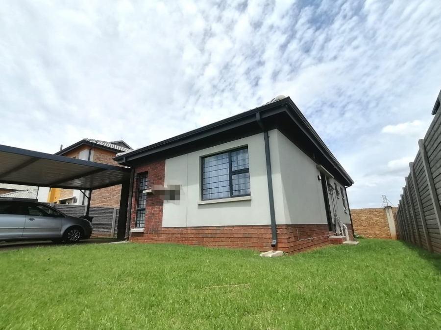 To Let 3 Bedroom Property for Rent in Lotus Gardens Gauteng
