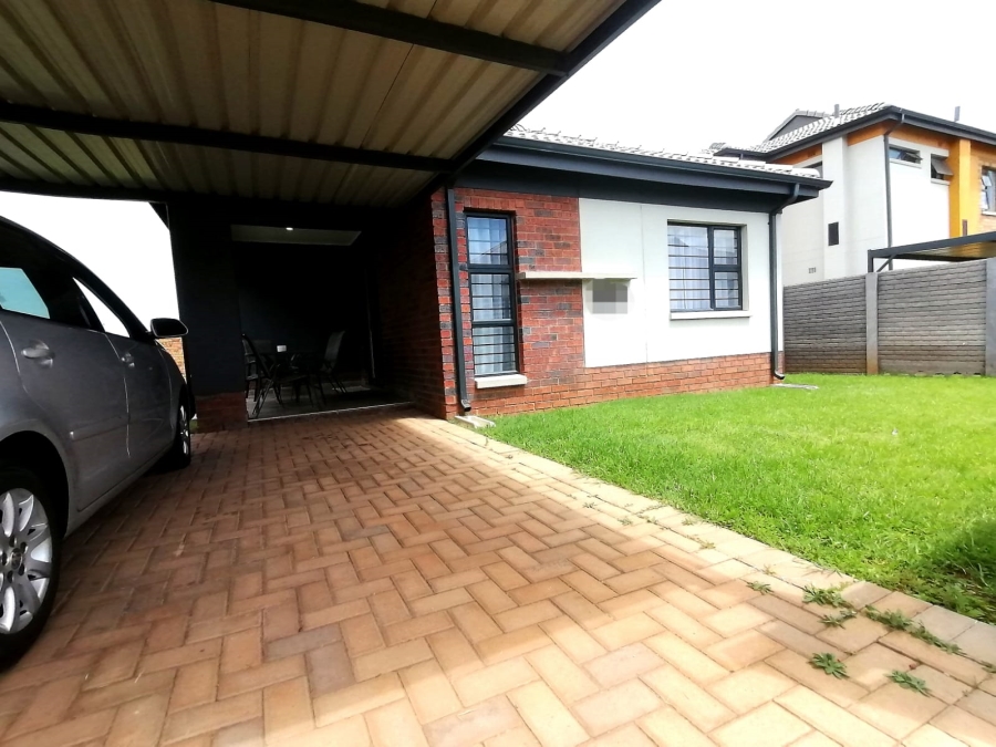 To Let 3 Bedroom Property for Rent in Lotus Gardens Gauteng