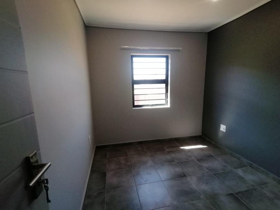 To Let 3 Bedroom Property for Rent in Lotus Gardens Gauteng