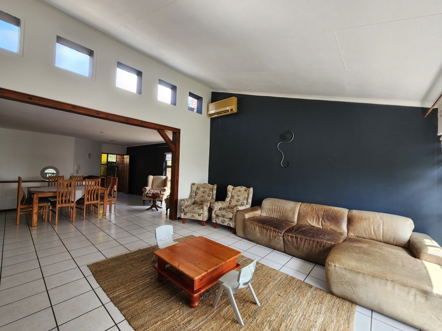 3 Bedroom Property for Sale in La Montagne Gauteng