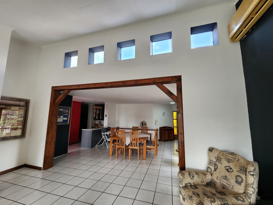 3 Bedroom Property for Sale in La Montagne Gauteng