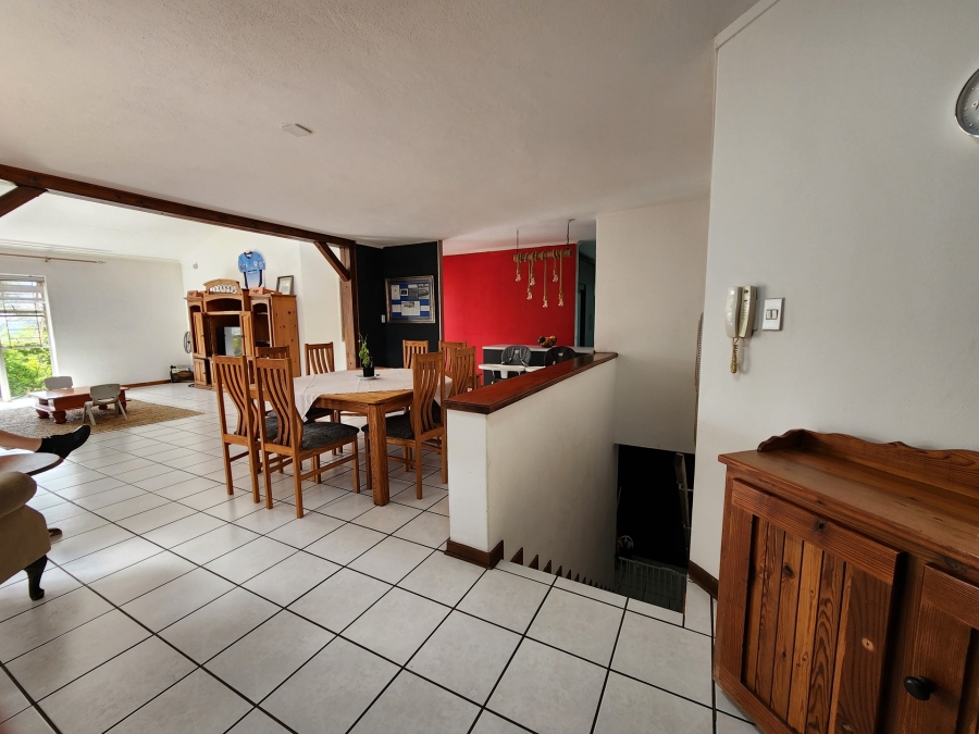 3 Bedroom Property for Sale in La Montagne Gauteng