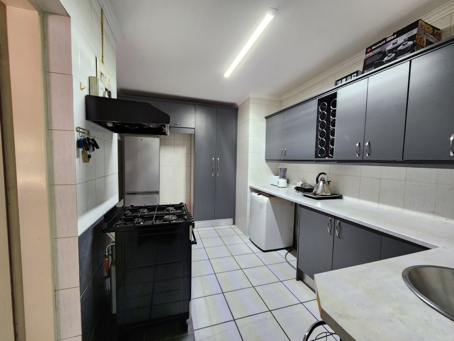 3 Bedroom Property for Sale in La Montagne Gauteng