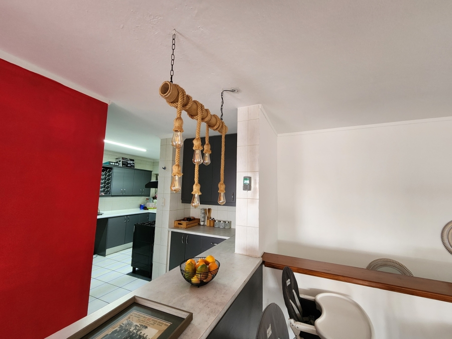 3 Bedroom Property for Sale in La Montagne Gauteng