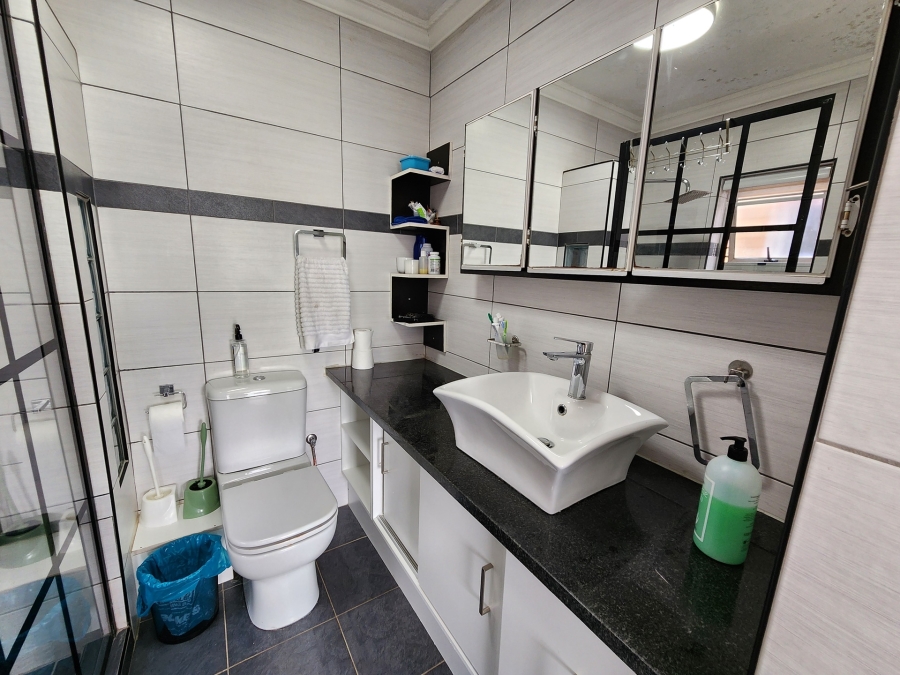 3 Bedroom Property for Sale in La Montagne Gauteng