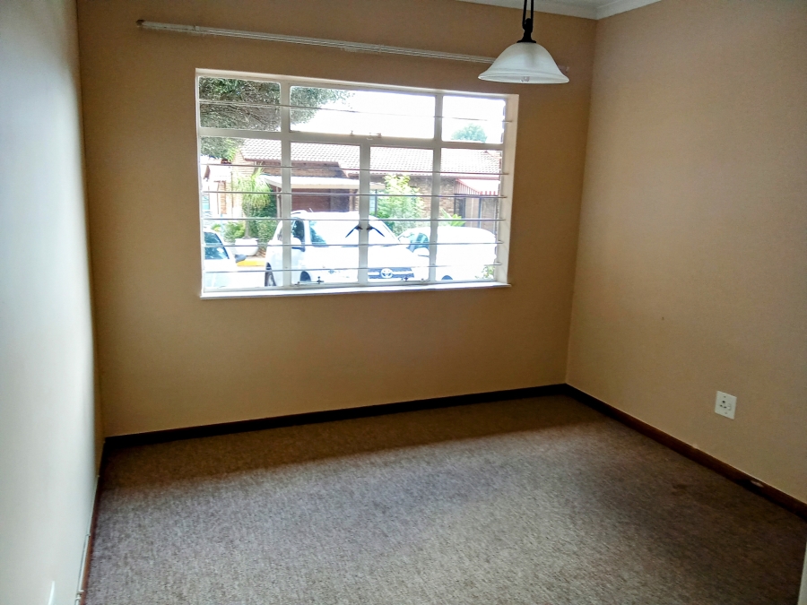 3 Bedroom Property for Sale in Ontdekkerspark Gauteng