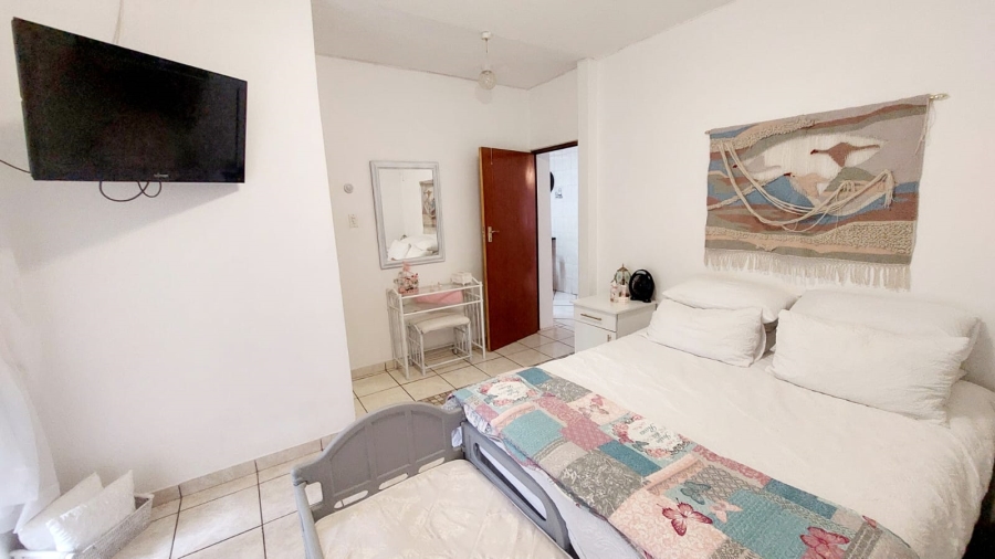 4 Bedroom Property for Sale in Helikonpark Gauteng