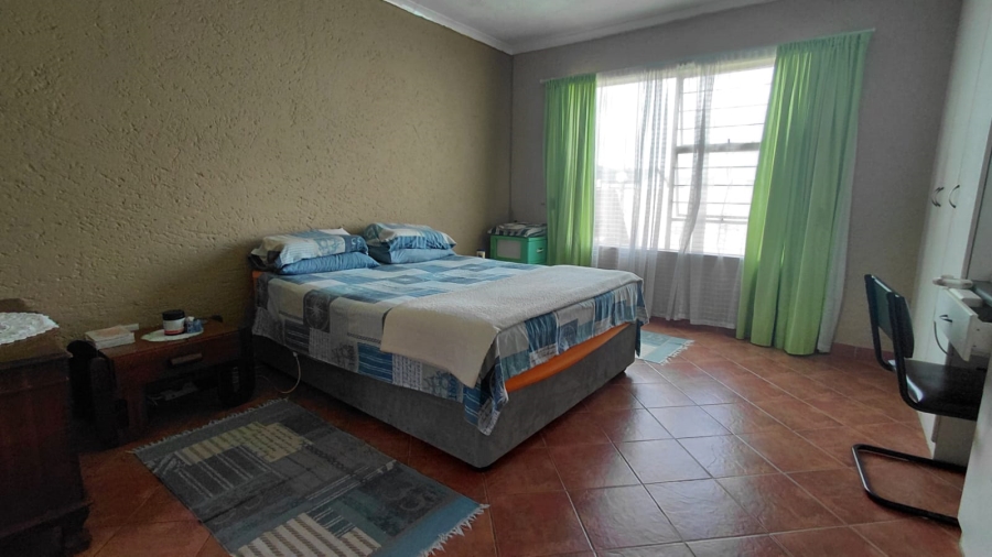 3 Bedroom Property for Sale in Eike Park Gauteng