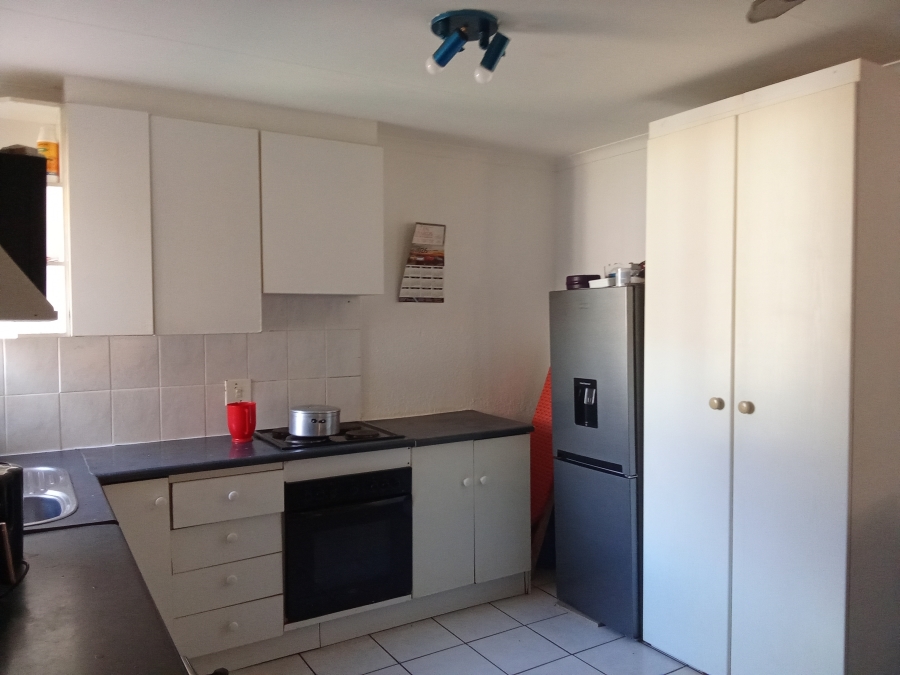 2 Bedroom Property for Sale in Groblerpark Gauteng