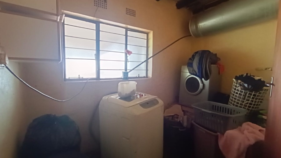 4 Bedroom Property for Sale in Pelzvale A H Gauteng