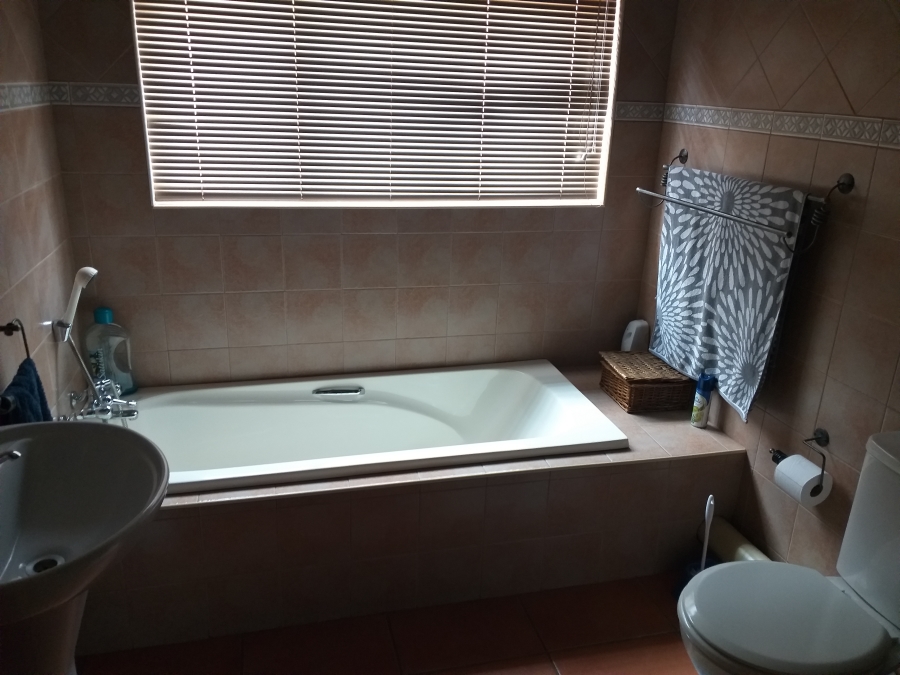 3 Bedroom Property for Sale in Moreleta Park Gauteng