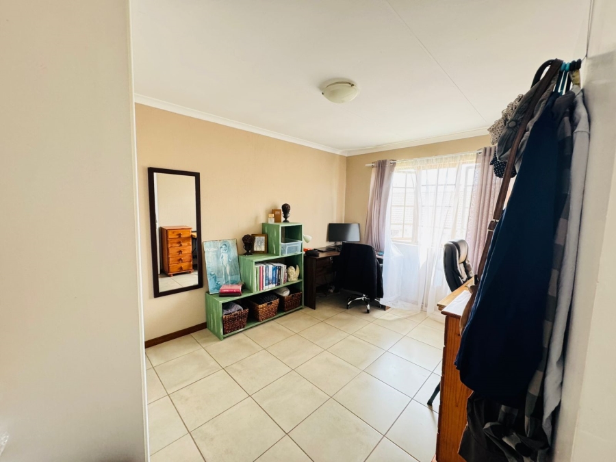 2 Bedroom Property for Sale in Olympus AH Gauteng