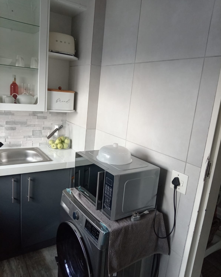 2 Bedroom Property for Sale in Kempton Park Central Gauteng