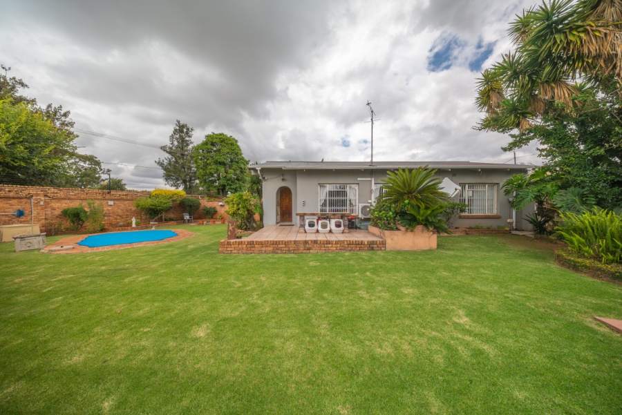 2 Bedroom Property for Sale in Wychwood Gauteng