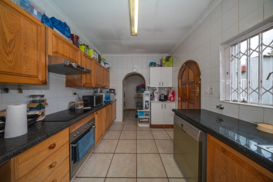 2 Bedroom Property for Sale in Wychwood Gauteng