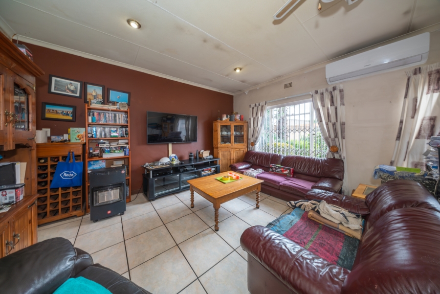 2 Bedroom Property for Sale in Wychwood Gauteng