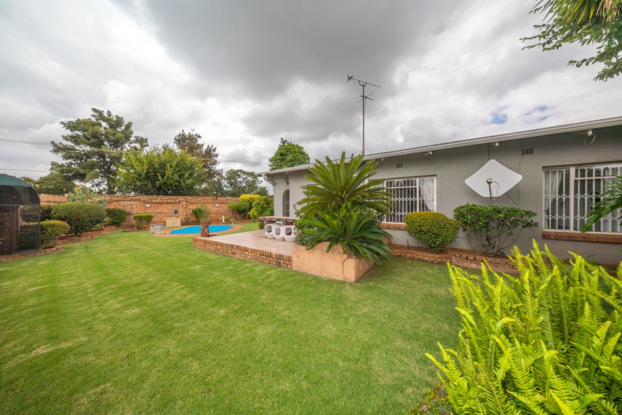 2 Bedroom Property for Sale in Wychwood Gauteng