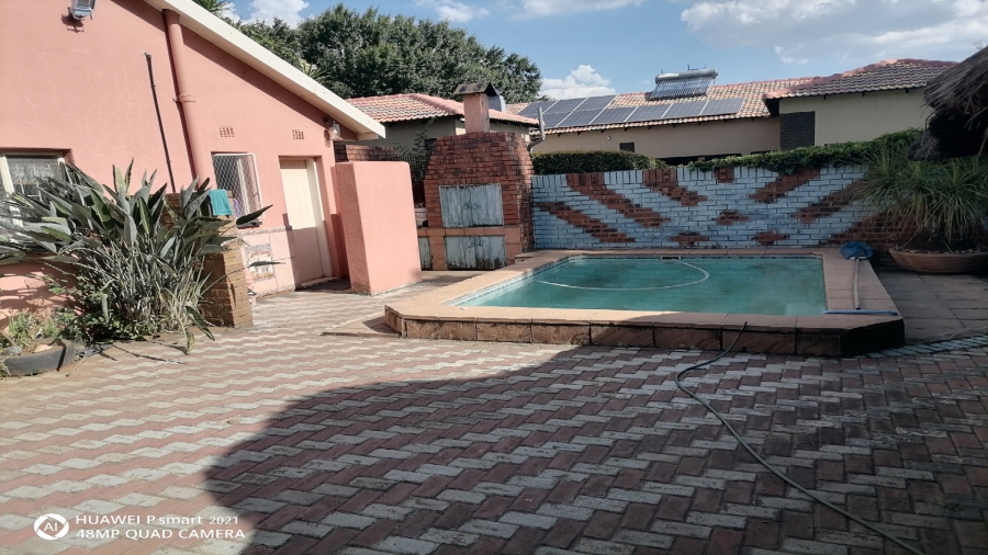 3 Bedroom Property for Sale in Vanderbijlpark SE 7 Gauteng
