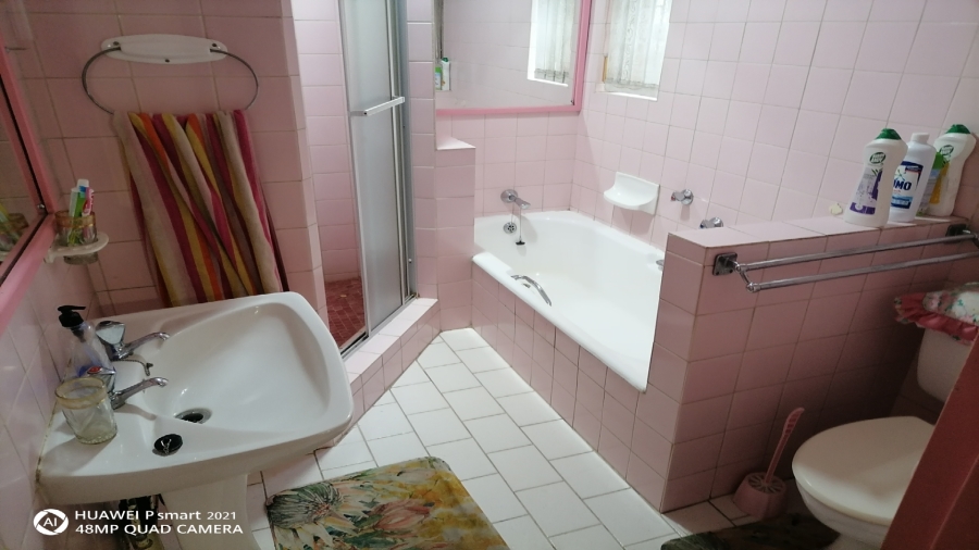 3 Bedroom Property for Sale in Vanderbijlpark SE 7 Gauteng