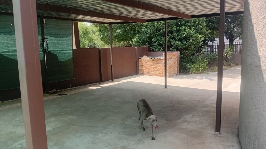 4 Bedroom Property for Sale in Bedworth Park Gauteng